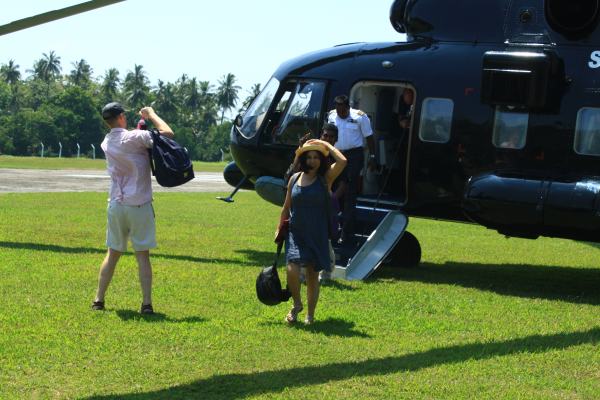 connConnaissance de Ceylan with
Helitours